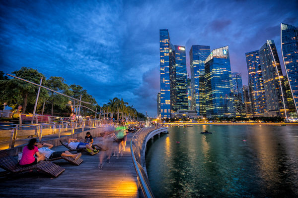 Marina Bay waterfront promenade